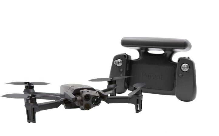 Parrot ANAFI USA + SKYCONTROLLER 4 BLACK.